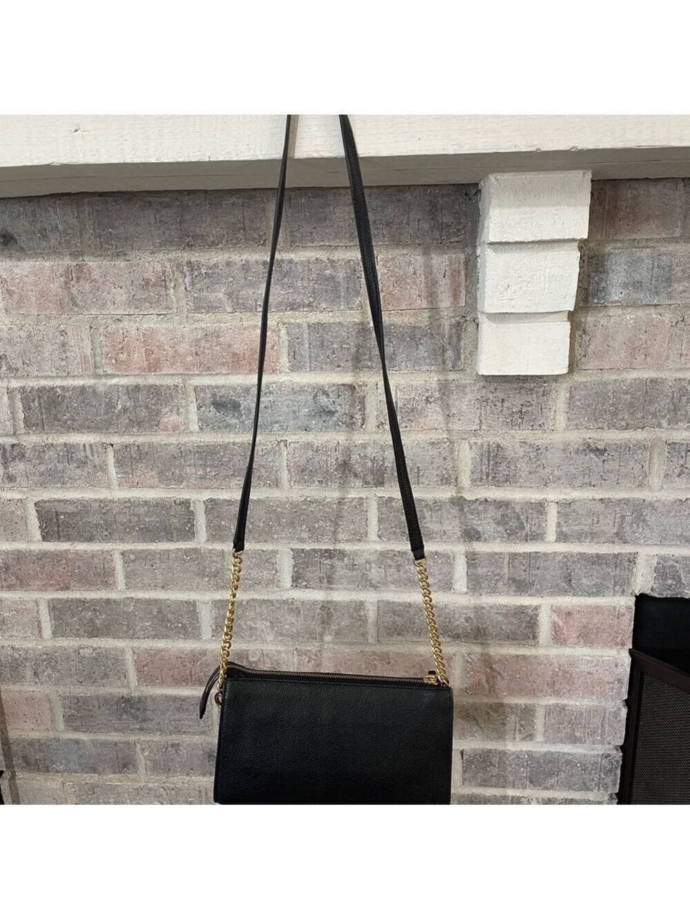 Tory Burch Black Crossbody Bag with Gold Logo - Picture 4 of 14